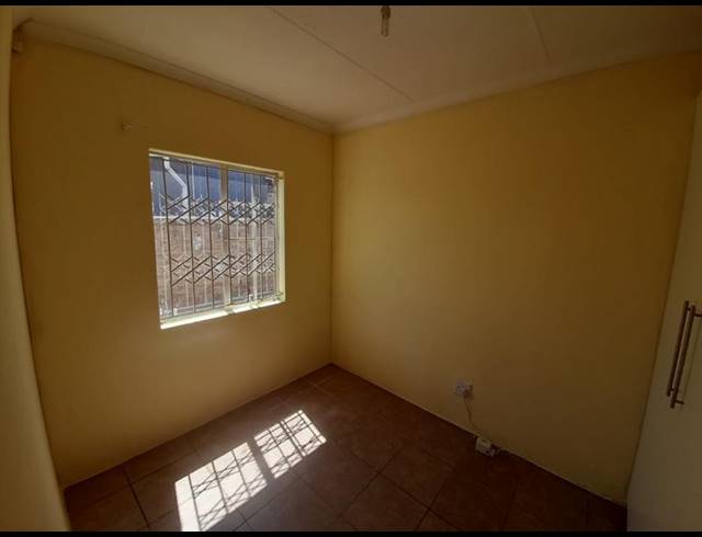 3 BEDROOM PROPERTY TO RENT IN COSMO CITY